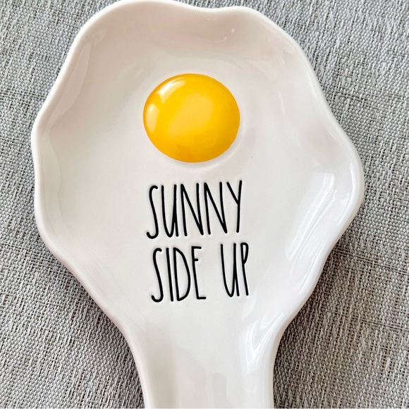 Rae Dunn SUNNY SIDE UP Egg Design Ceramic Spoon Rest NEW!! - Picture 2 of 3